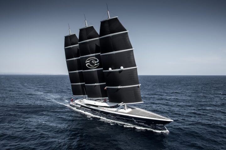 PRIVÉA Magazine Black-Pearl-Credit-Tom-Van-Oossanen-59-scaled